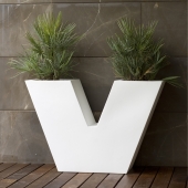 UVE Planter