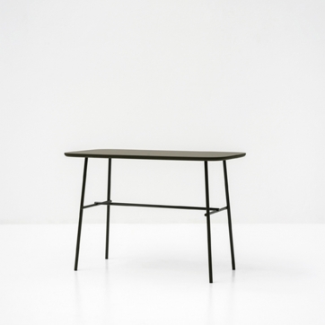 Kelly W Table